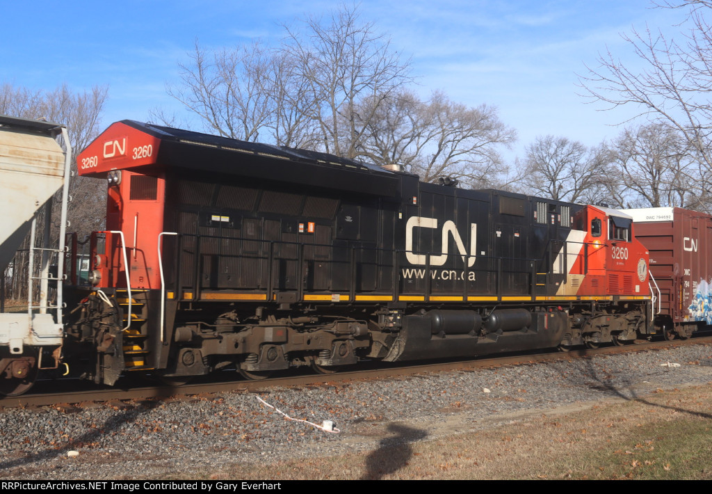 CN ET44AC #3260